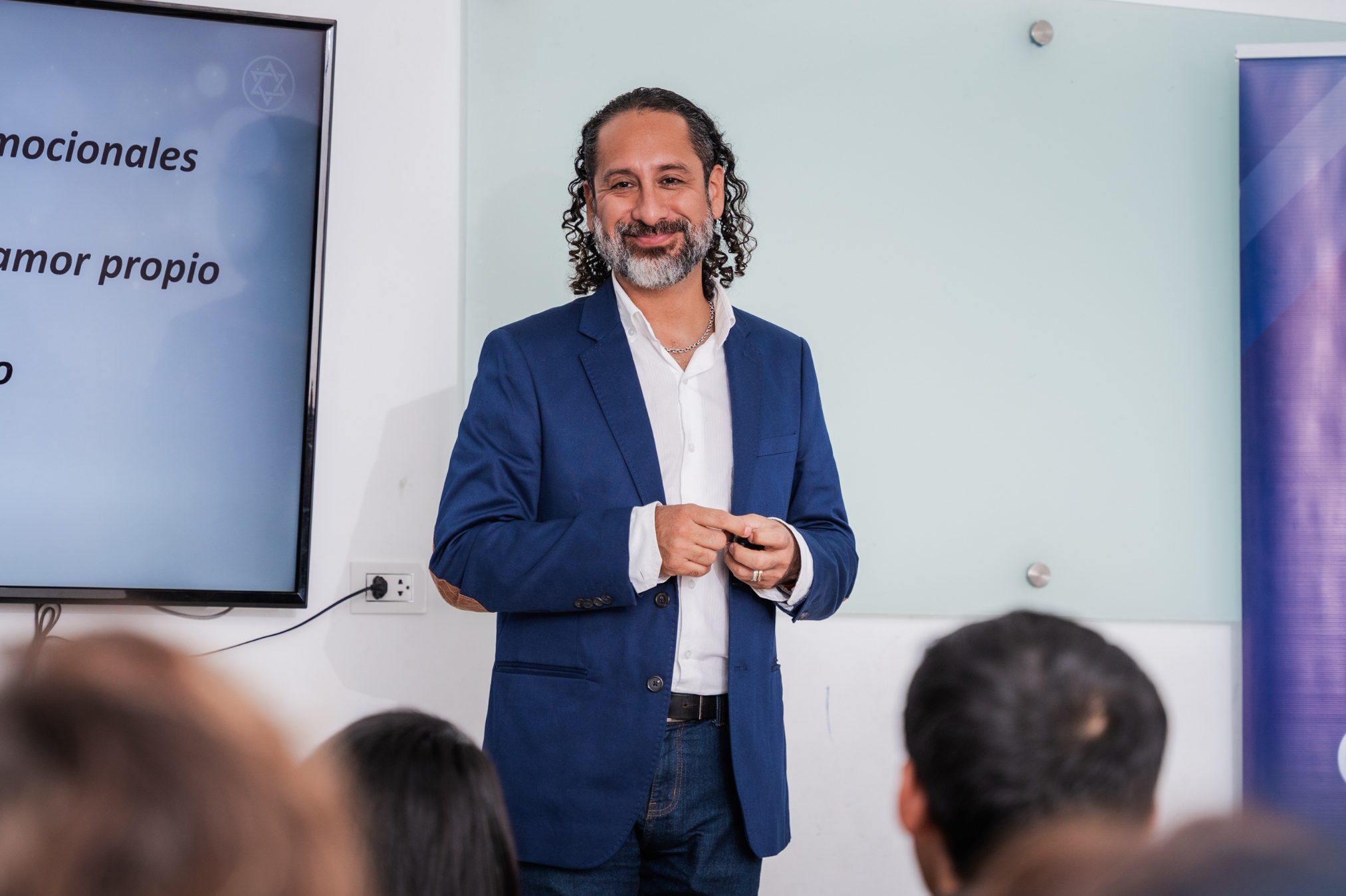 Estrategia y Liderazgo de Equipos